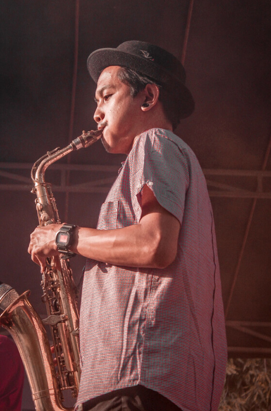 Saxophonist